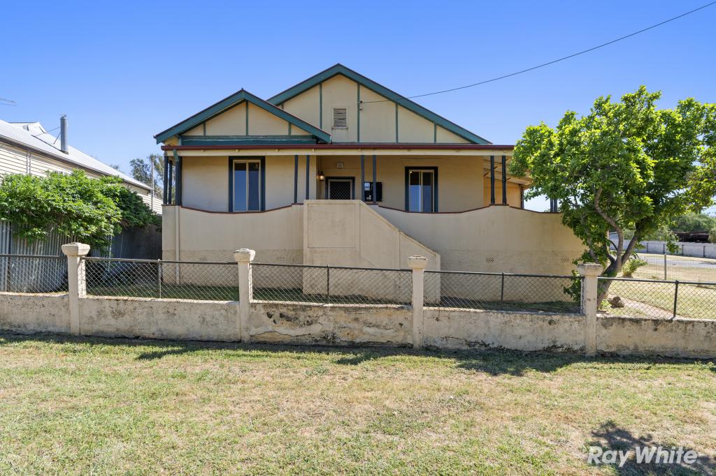 11 Prince St, Junee, NSW 2663