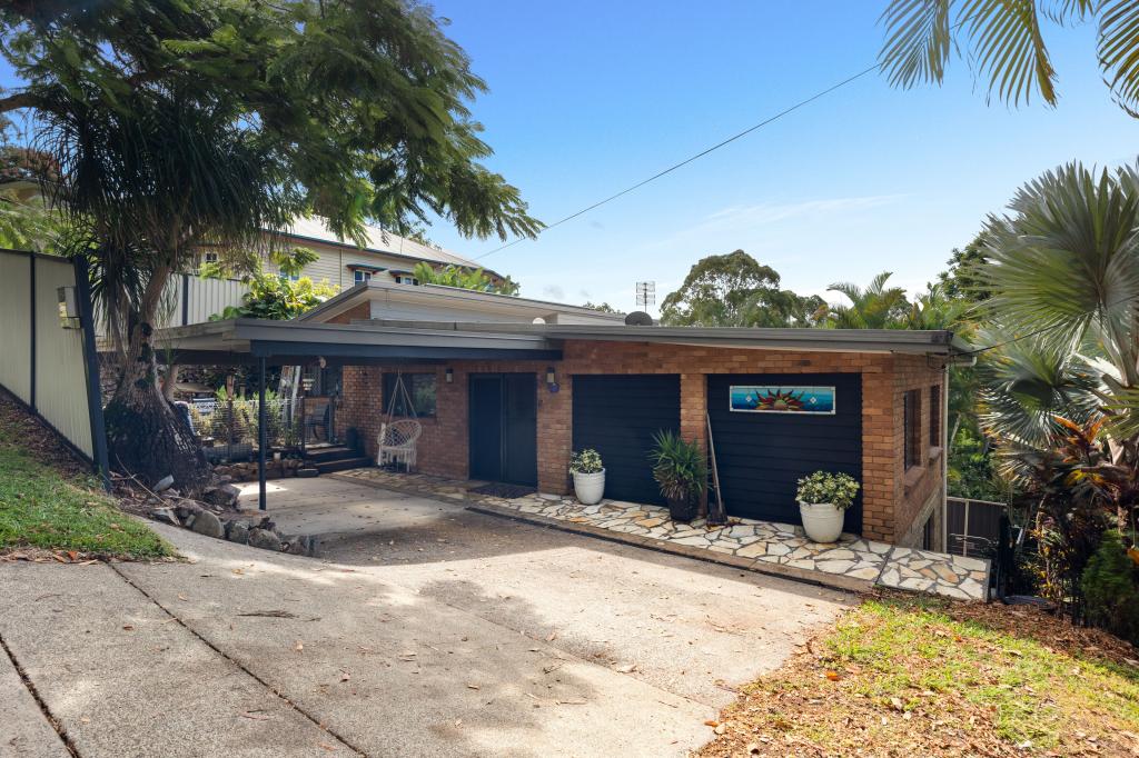 137 Panorama Dr, Nambour, QLD 4560