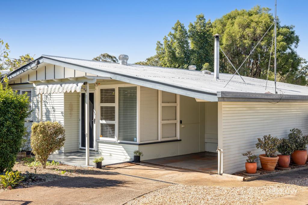26 Skehan St, Centenary Heights, QLD 4350