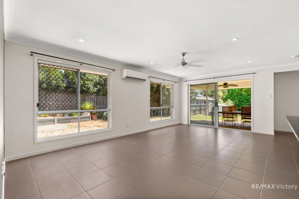 74 Wattle Ave, Beerburrum, QLD 4517