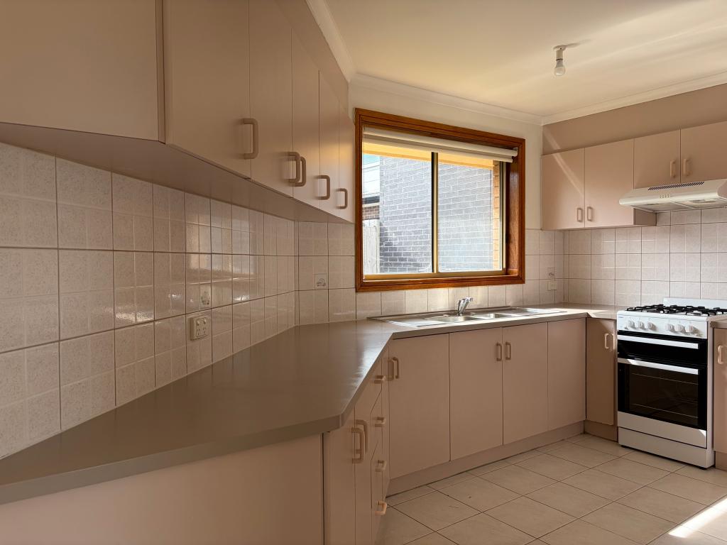 2/28 Chappell St, Thomastown, VIC 3074