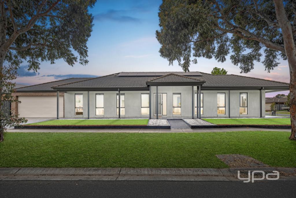 22 Licodia Ave, Point Cook, VIC 3030