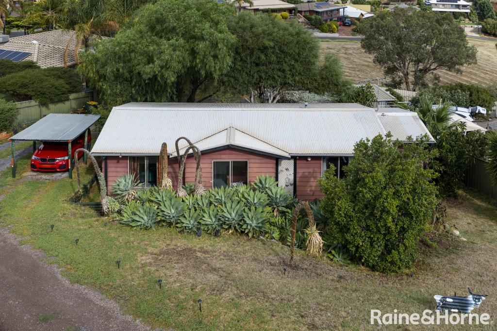 18 Triangle Ct, Noarlunga Downs, SA 5168