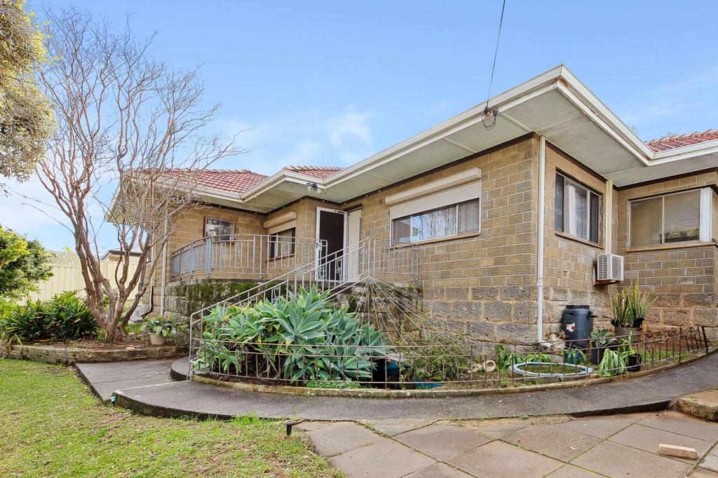 608 Rockingham Rd, Lake Coogee, WA 6166