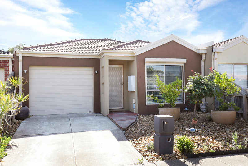 11a Malleehen St, Werribee, VIC 3030