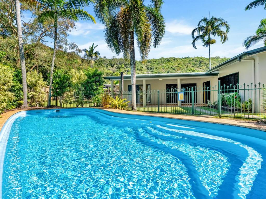 24 STRATFORD CH, STRATFORD, QLD 4870