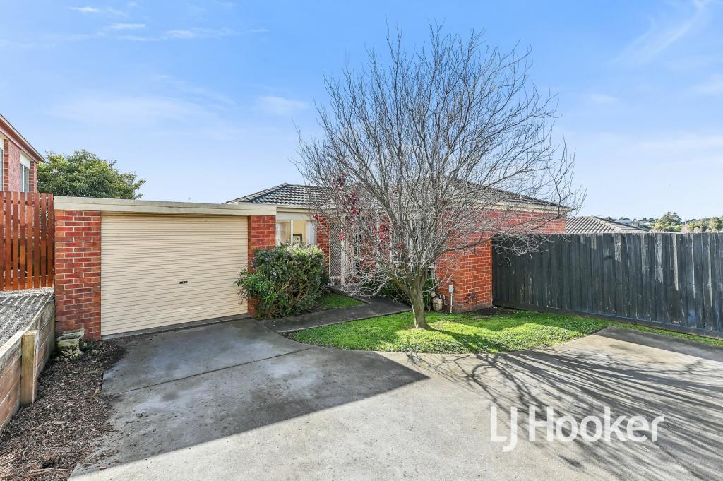 4/3 Hale Pl, Pakenham, VIC 3810