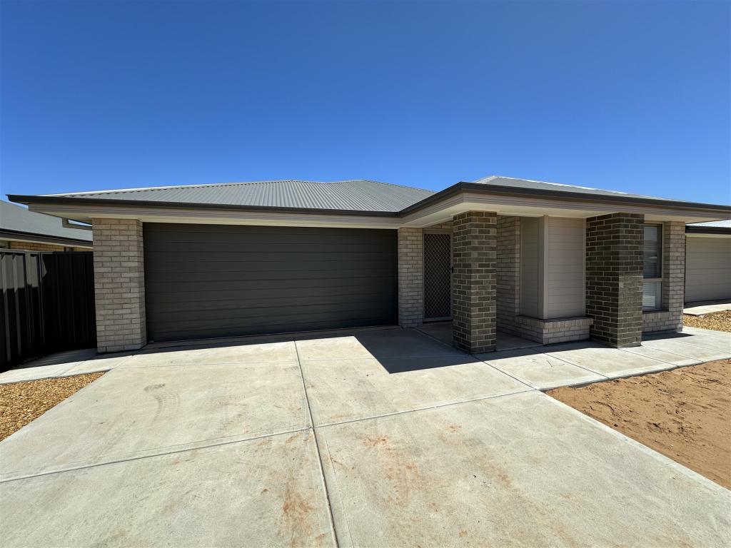 16 KIPFLER ST, MUNNO PARA, SA 5115