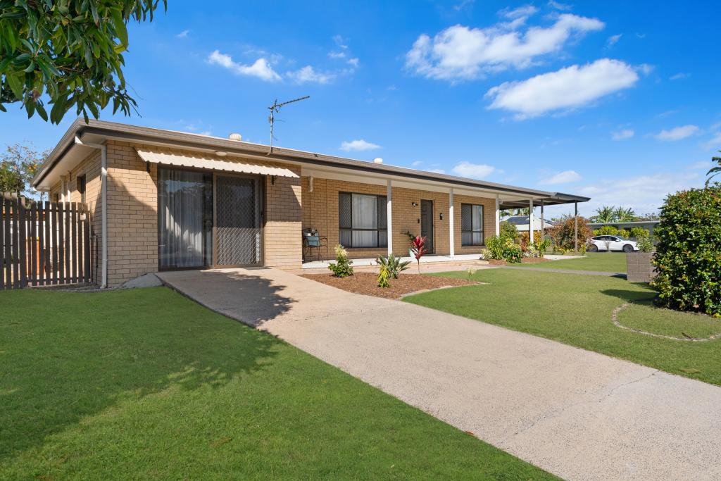 69 Lauren St, Urangan, QLD 4655