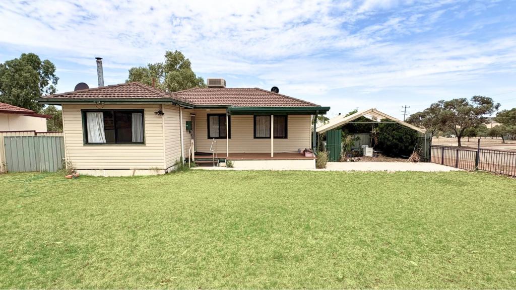 1 Mocardy St, Wongan Hills, WA 6603