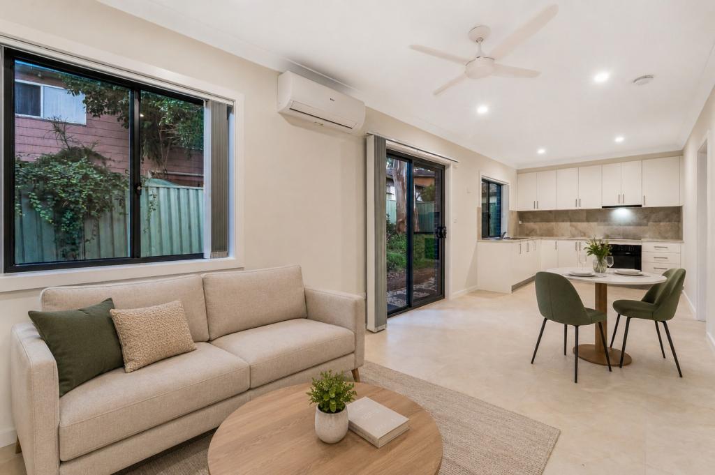 8A HARROD ST, PROSPECT, NSW 2148