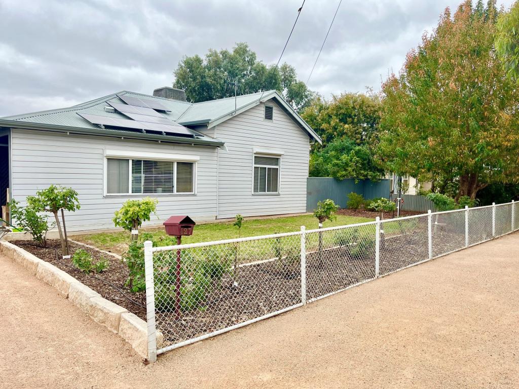 127 Seventeenth St, Renmark, SA 5341