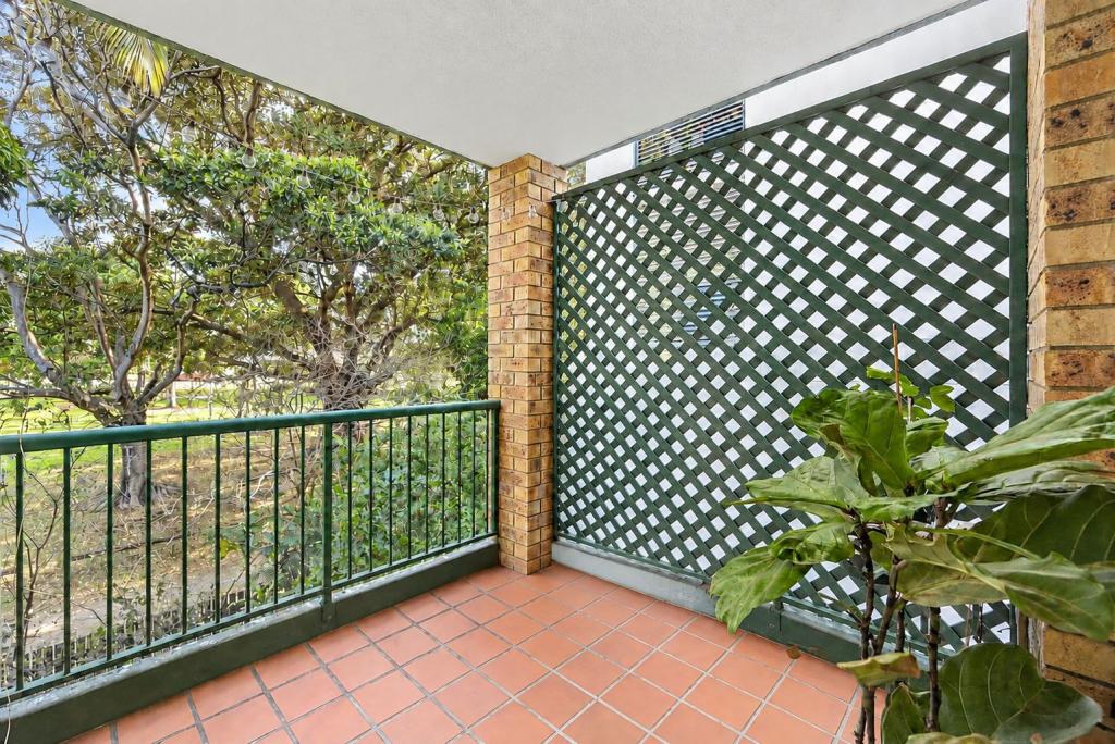 4/12 MCGREGOR AVE, LUTWYCHE, QLD 4030