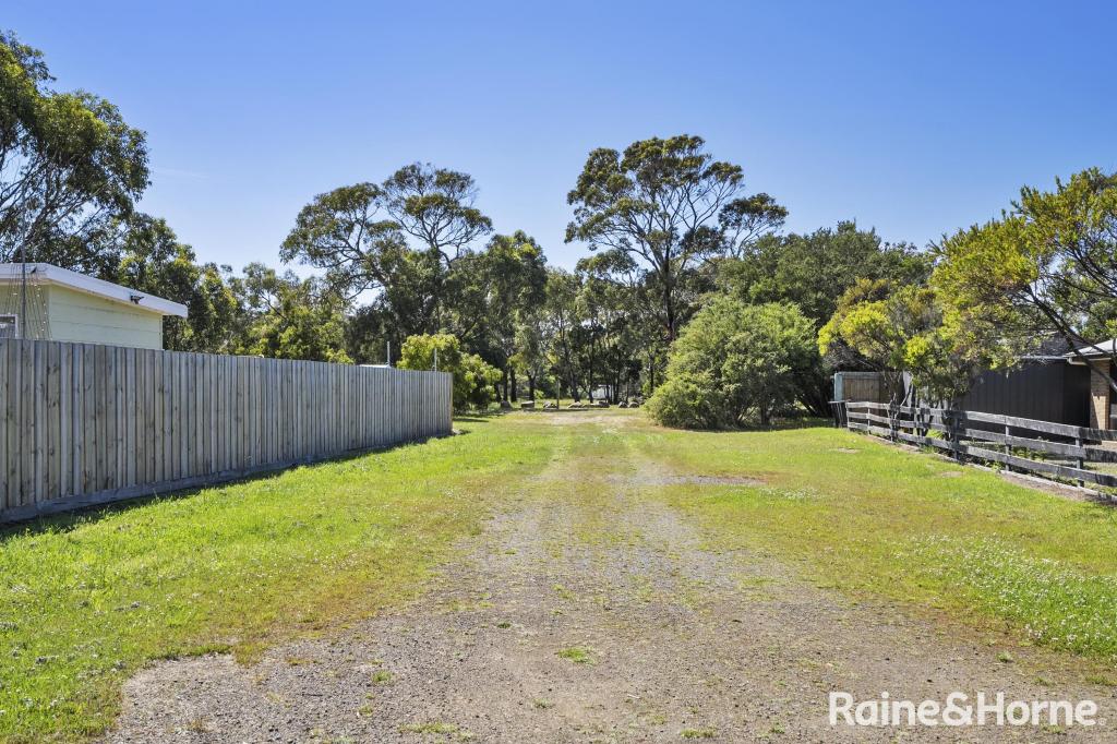 10 MOOMERE ST, CARLTON, TAS 7173