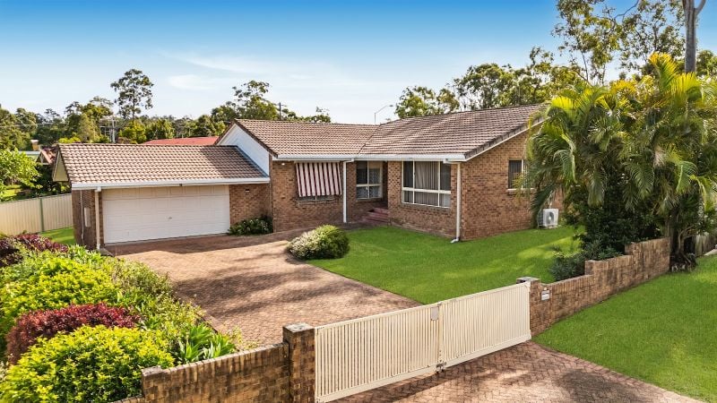 17 Irwin St, Parkwood, QLD 4214