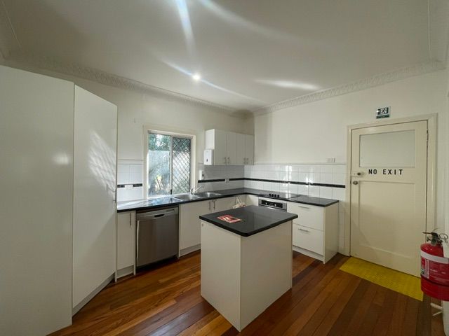 32 Burns St, Fernvale, QLD 4306