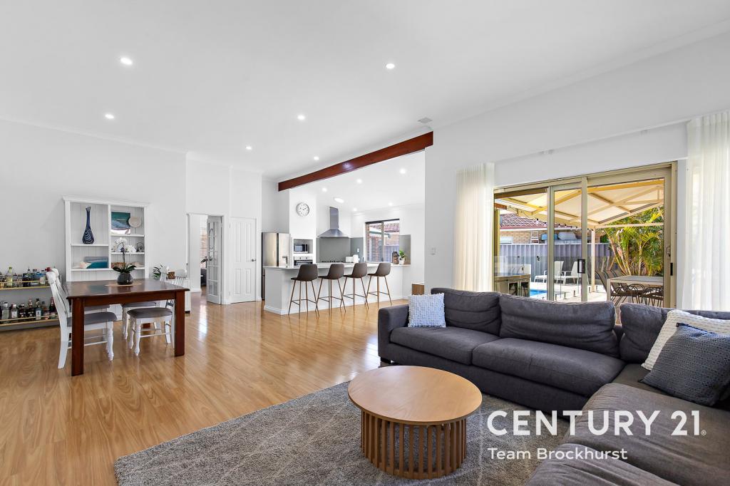 8 Durness Pl, Canning Vale, WA 6155