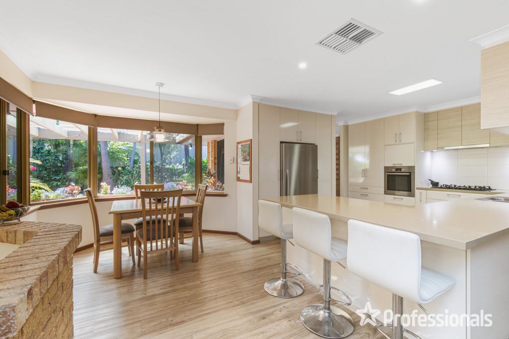 9 Greenholm Ct, Kingsley, WA 6026