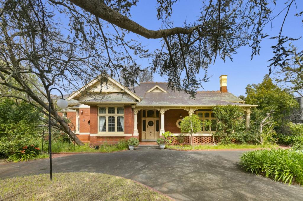 492 Barkers Rd, Hawthorn East, VIC 3123