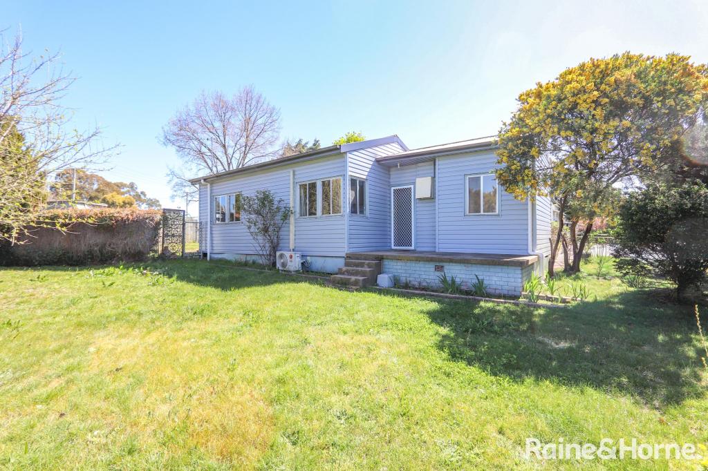1 Alamein Walk, West Bathurst, NSW 2795