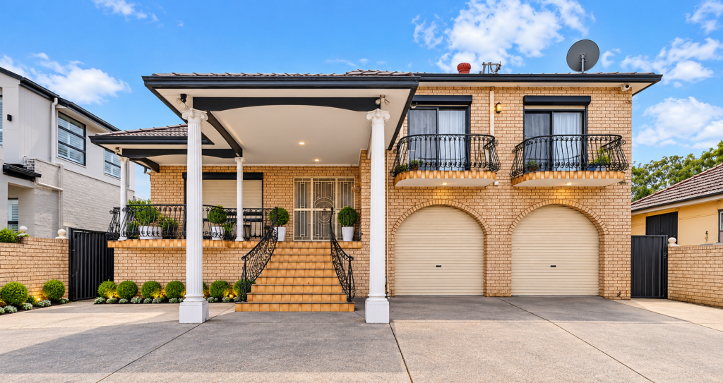 377 Cabramatta Rd W, Cabramatta, NSW 2166