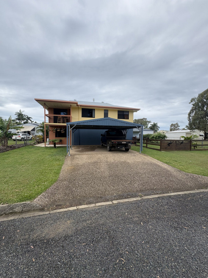 18 Blue Bch, Haliday Bay, QLD 4740