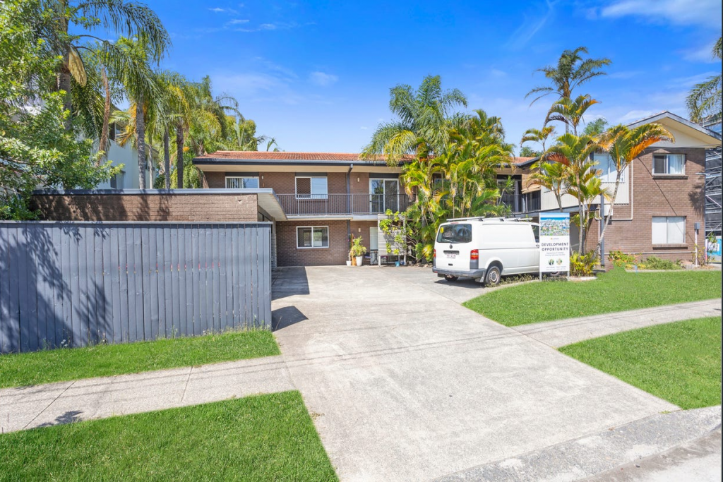 3/1 Tarni Ave, Palm Beach, QLD 4221
