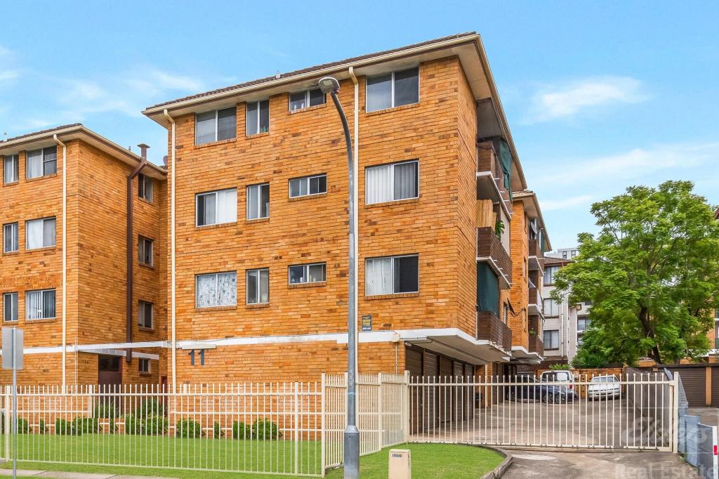 15/11 Forbes St, Warwick Farm, NSW 2170