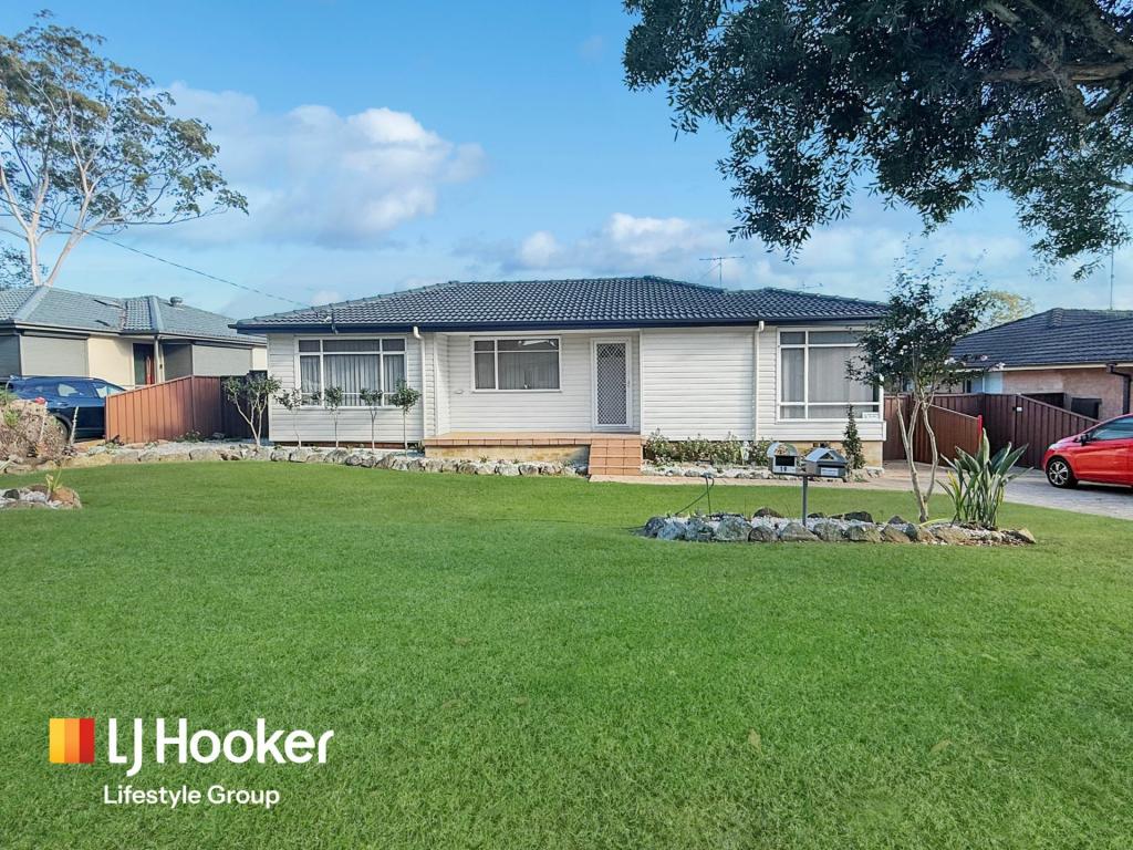 19 Cowper Dr, Camden South, NSW 2570