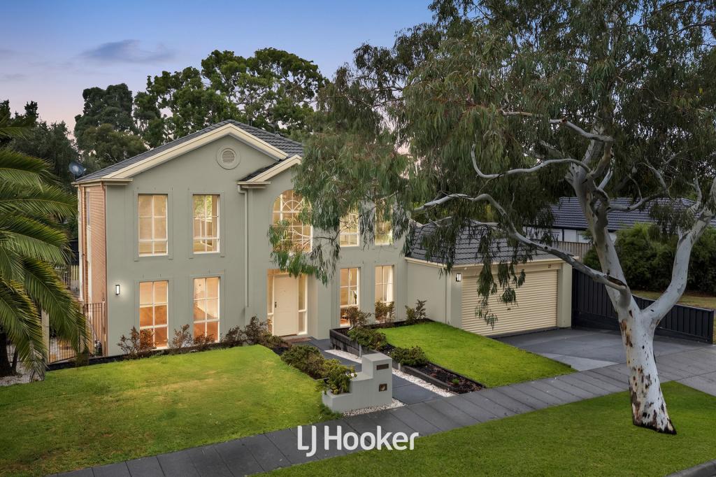 27 Hutchinson Dr, Lynbrook, VIC 3975
