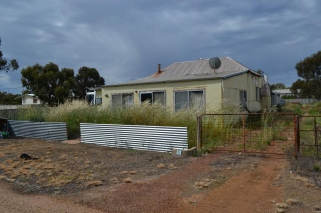 19 Douglas St, Buntine, WA 6613