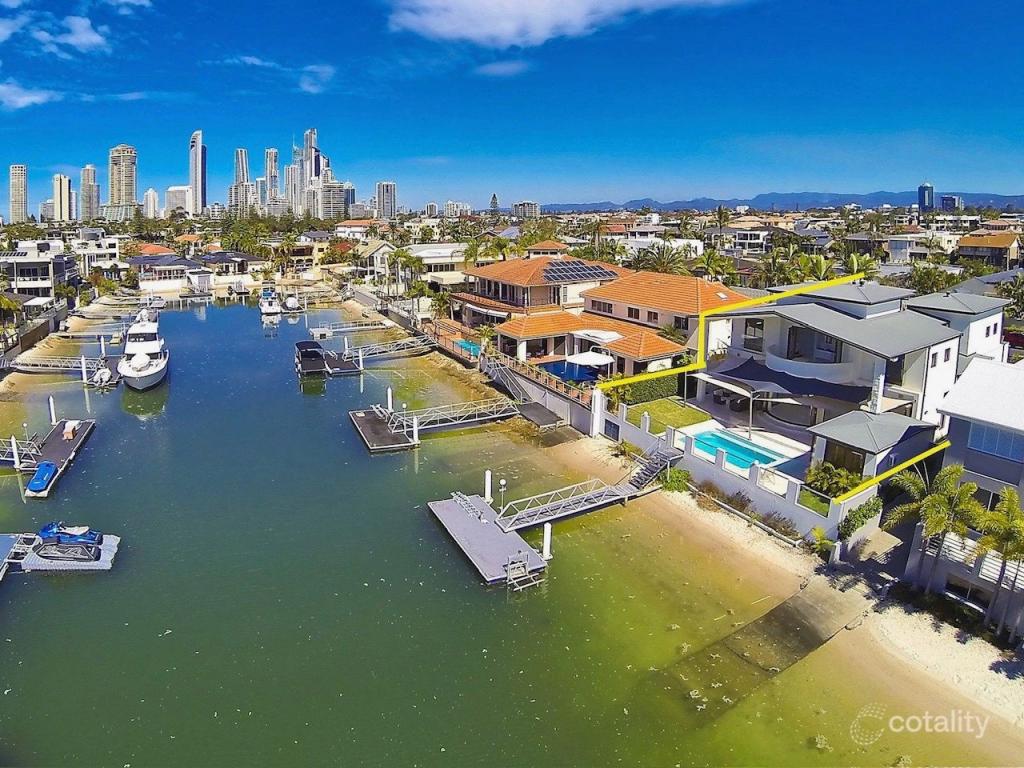 15 MIDSHIPMAN CT, SURFERS PARADISE, QLD 4217
