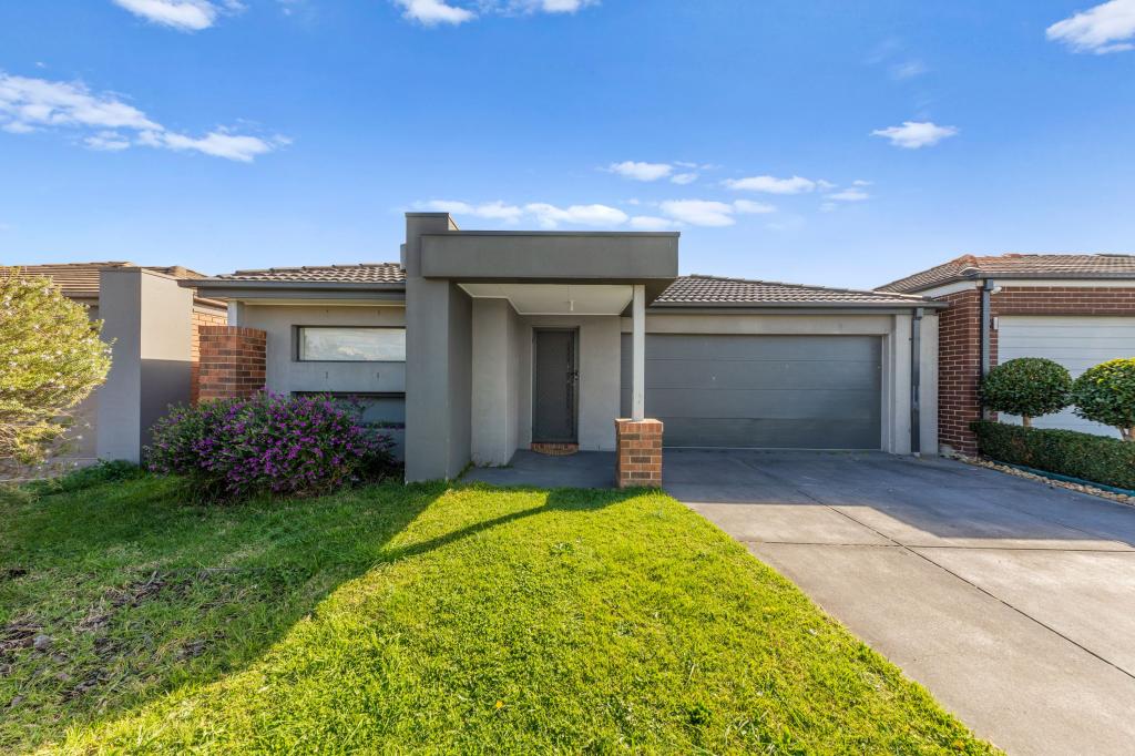 18 Bavaria Lane, Pakenham, VIC 3810