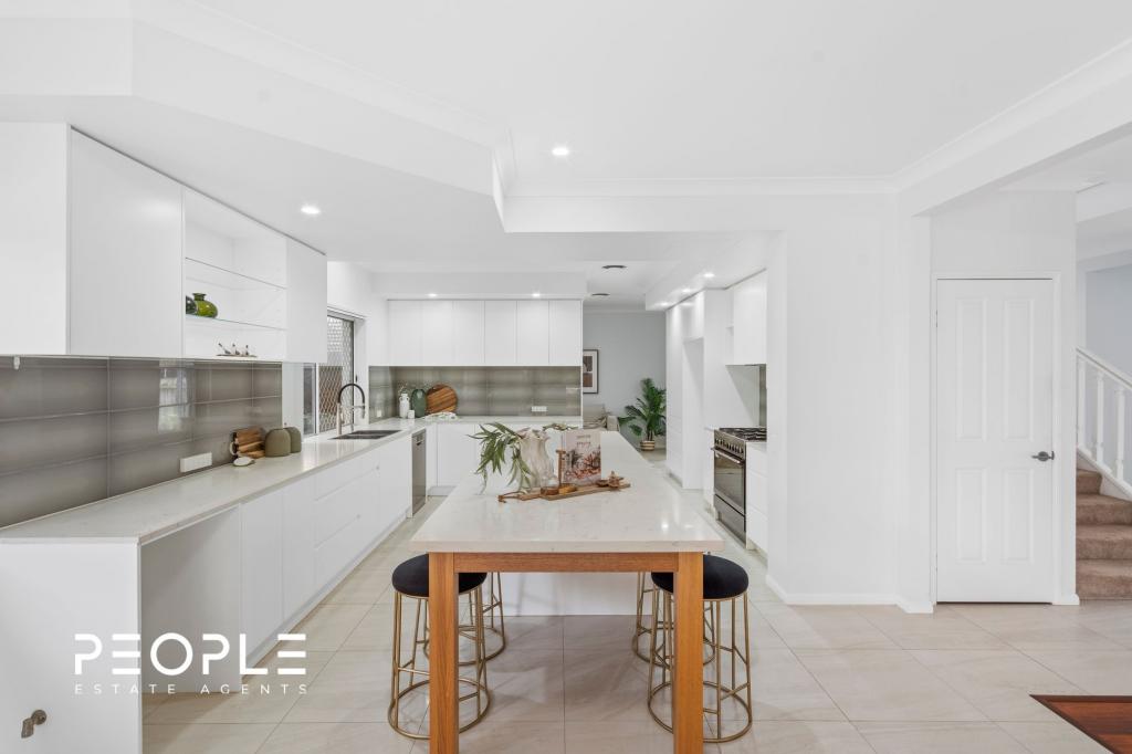 39 Windsor Pl, Carindale, QLD 4152