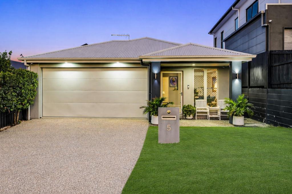 5 Kincraig Cct, Spring Mountain, QLD 4300