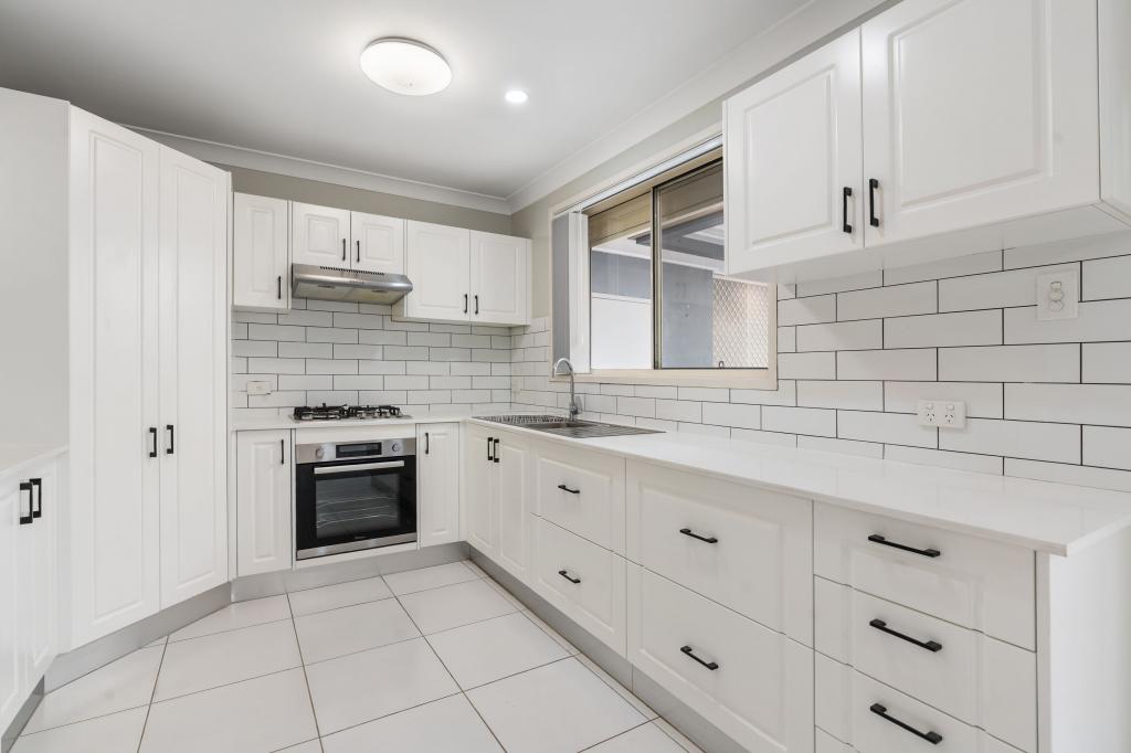 9 Goodooga Cl, Hinchinbrook, NSW 2168