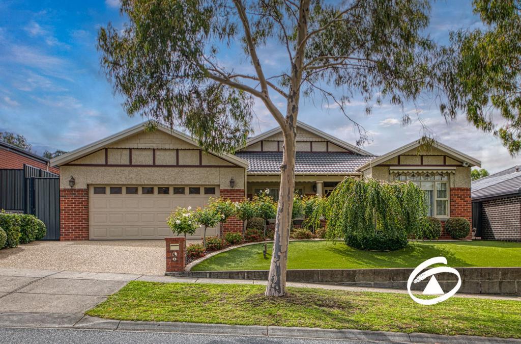 4 Waterside Dr, Pakenham, VIC 3810