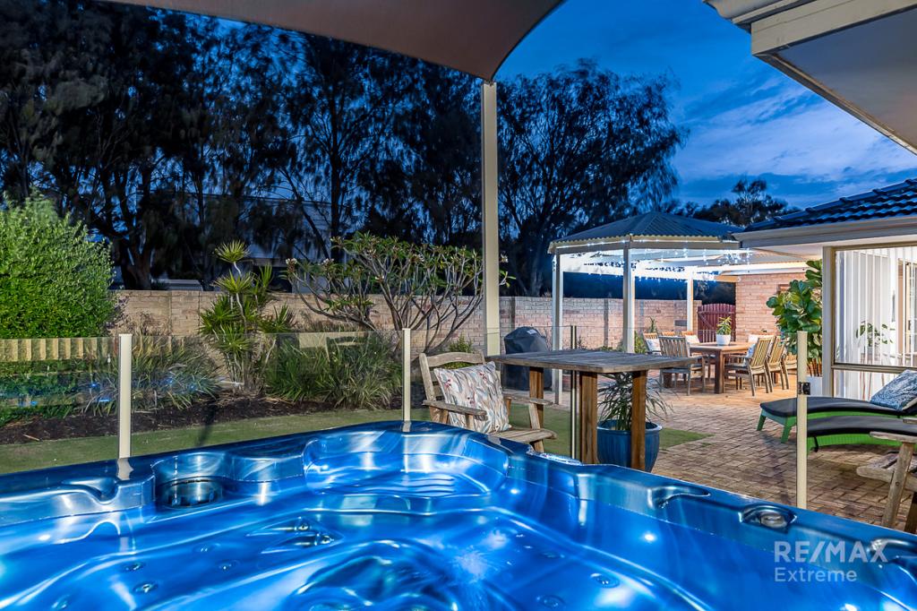 1 Santa Monica Pde, Iluka, WA 6028