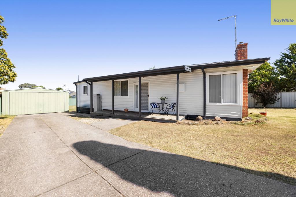 14 QUEENS CRES, BACCHUS MARSH, VIC 3340