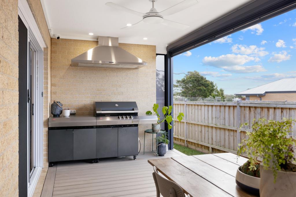 13 Kookaburra Cct, Cowes, VIC 3922