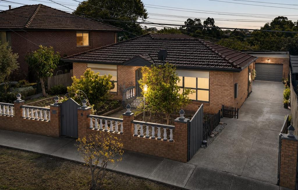 18 Winslow Cres, Deer Park, VIC 3023