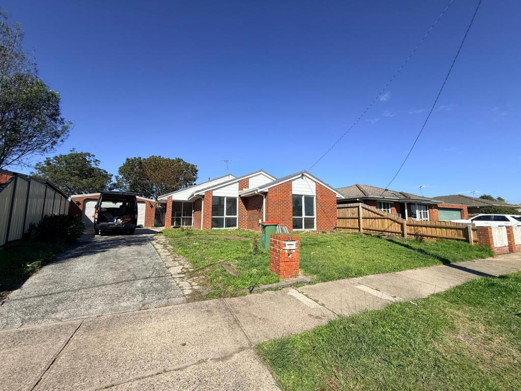 81 Strong Drive Dr, Hampton Park, VIC 3976
