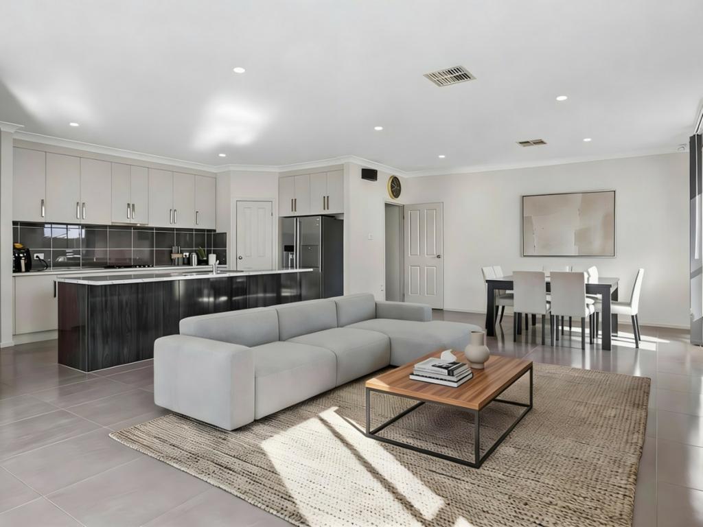 7 Buxton Rd, Seaford Heights, SA 5169