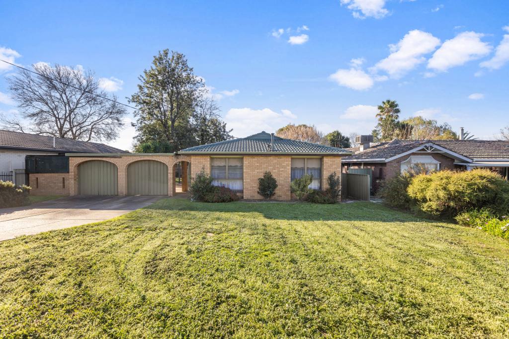 65 Brunskill Rd, Lake Albert, NSW 2650