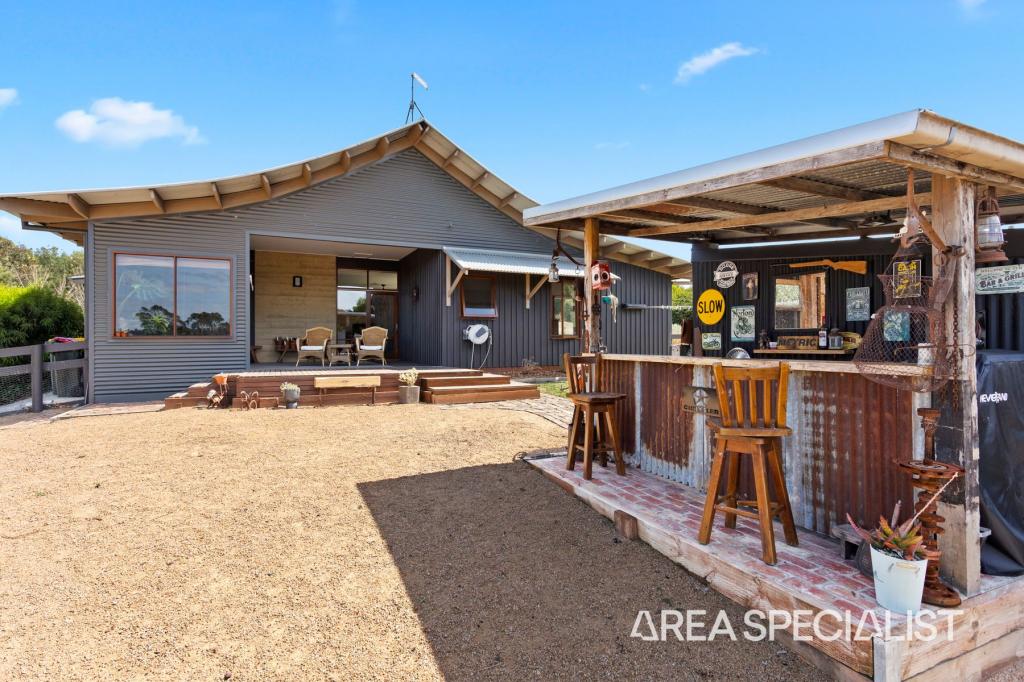 13 Carlisle Cl, Nyora, VIC 3987