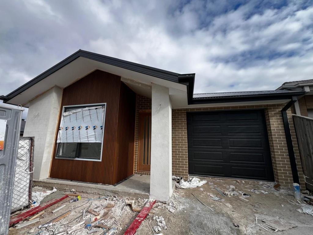 57 Paskas Dr, Fraser Rise, VIC 3336