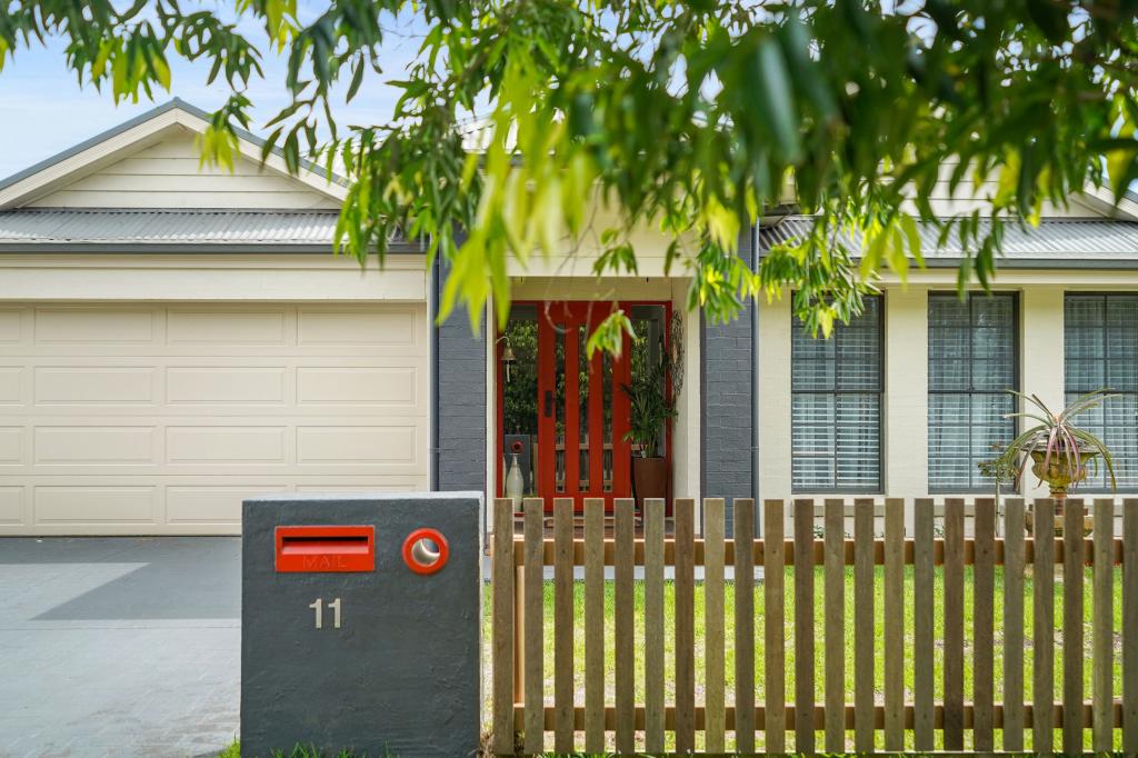 11 Broughton Cct, Tanilba Bay, NSW 2319