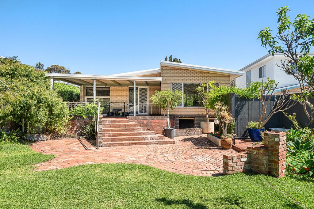 83 Kitchener St, Trigg, WA 6029