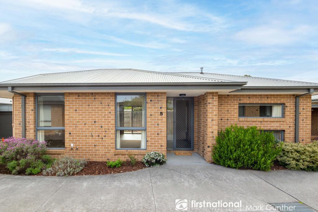 5 Leitch Cl, Healesville, VIC 3777