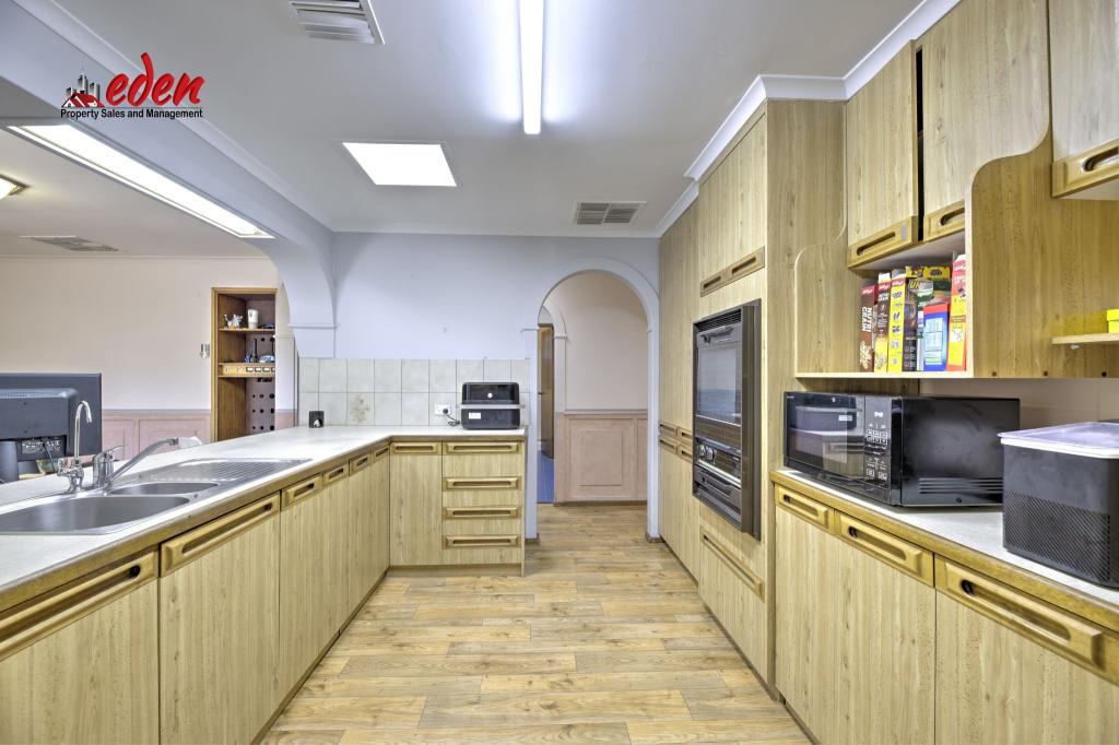 11 Karinga Ave, Craigmore, SA 5114